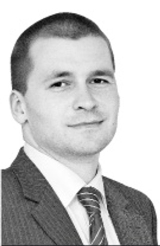 Radwan: Urzędy wciąż dla wybranych