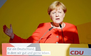 Niemcy: Schulz atakuje Merkel w pojedynku telewizyjnym