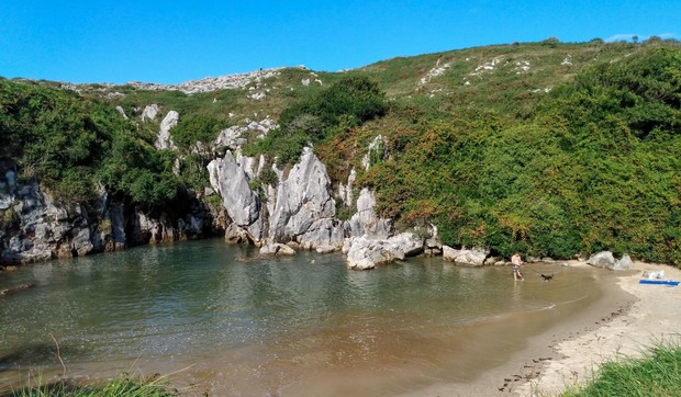 Plaža Gulpiyuri