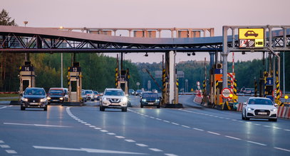 Rząd policzył, ile mogą zaoszczędzić kierowcy od wakacji. Prawie 300 zł miesięcznie