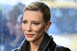 Kejt Blanšet iznenadila DRAMATIČNOM PROMENOM IMIDŽA: Od glave do pete u TESNOJ KOŽI, MRAČNA ELEGANCIJA bacila Njujork na kolena