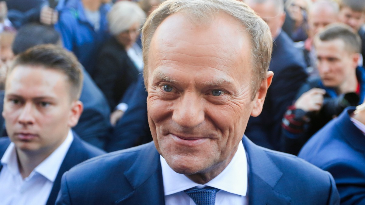 Donald Tusk składa życzenia Adamowiczowi: najlepszym prezentem będzie Twoje zwycięstwo