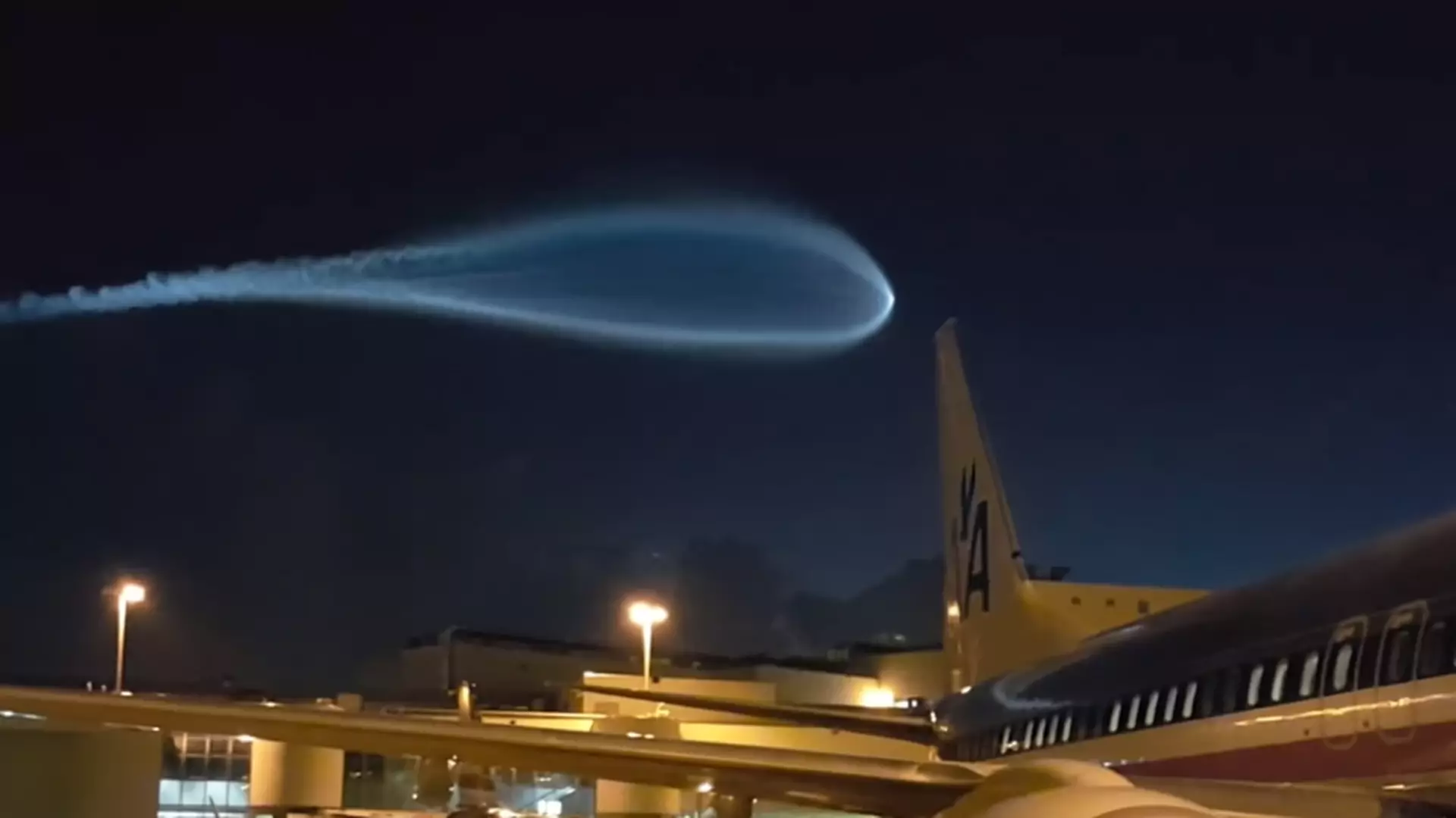 Niesamowity obiekt na niebie nad Miami. Ludzie przecierali oczy ze zdumienia