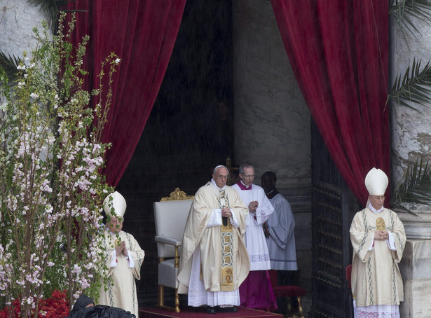 Orędzie wielkanocne papieża. Franciszek mówił o prześladowanych chrześcijanach