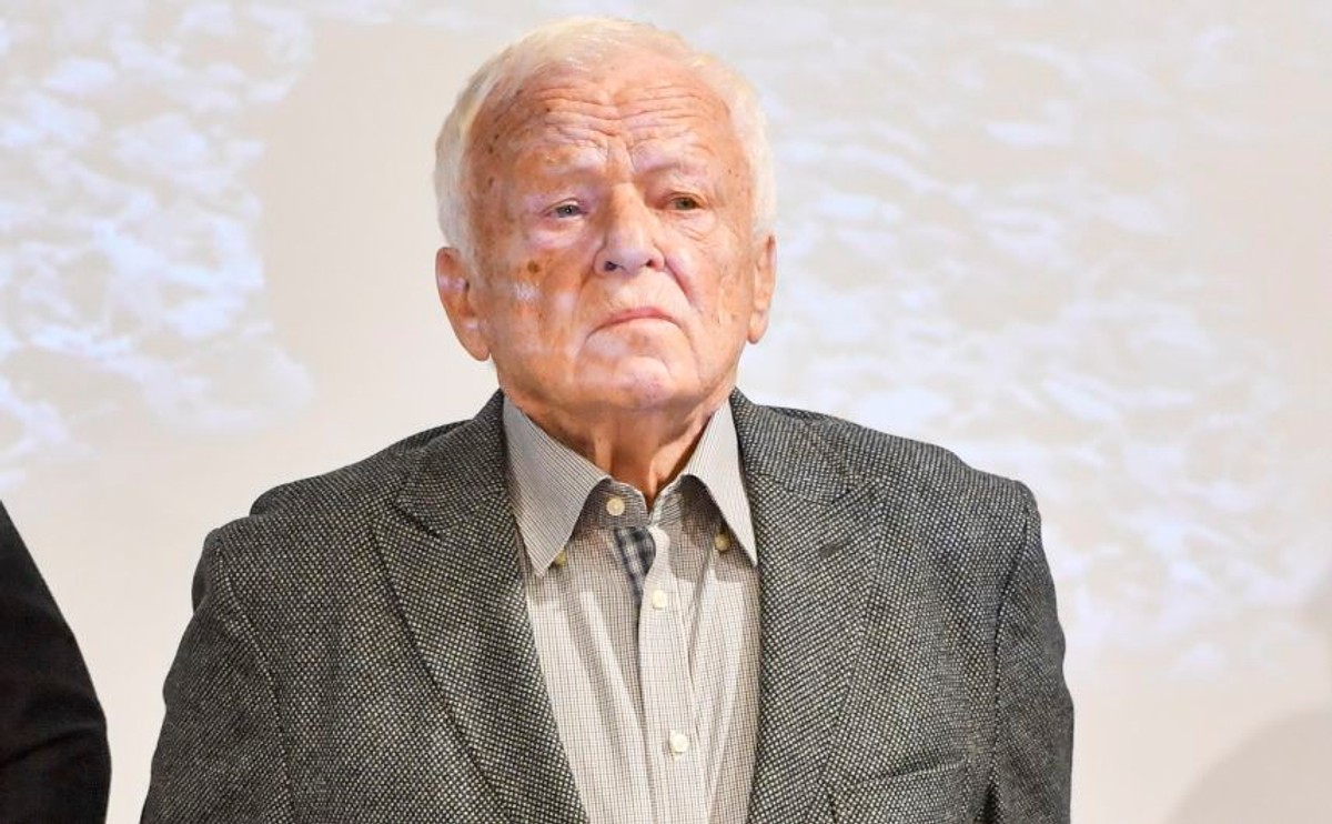 Marian Opania