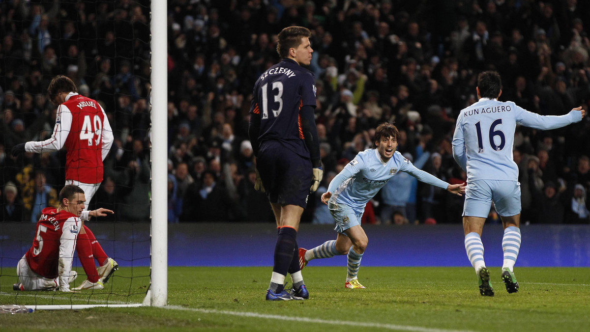 Manchester City pokonał Arsenal Londyn 1:0 (0:0) w hitowym meczu 16. kolejki Premier League i wrócił na fotel lidera. W bramce Kanonierów niezły występ zanotował Wojciech Szczęsny. Łukasza Fabiańskiego z powodu kontuzji zabrakło w kadrze meczowej.