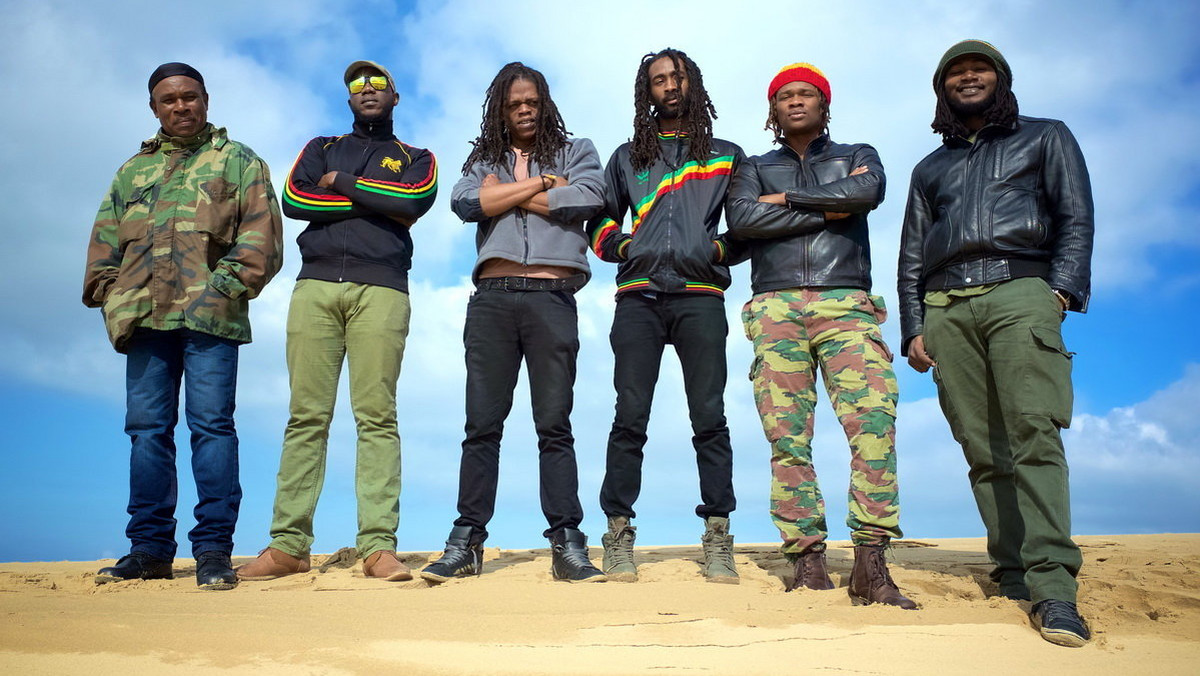 Raging Fyah z Jamajki, brytyjsko-jamajsko-polski zespół Fyah Keepers oraz krajowi Duberman i Tumbao dołączyli do programu Ostróda Reggae Festival. Zakończyło się głosowanie fanów w konkursie oraz ogłoszono szczegóły pola namiotowego – to najnowsze informacje z Ostróda Reggae Festival, który odbywa się w dn. 6-9 sierpnia.