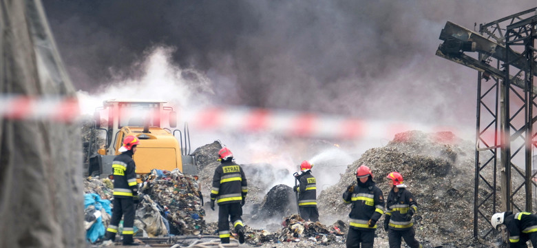 Sprowadzili nielegalnie do Polski tysiące ton śmieci. Staną za to przed sądem