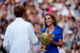 Siner PRIŠAO KEJT i kada je ovo uradio, svi su POCRVENELI OD BESA! "Nikad gospodin kao Novak", Italijan se OBRUKAO za medalju, a evo da li je Alkaraz znao gde mu je mesto