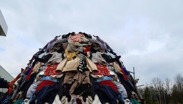 Anita Dmitruczuk: Tanie ubrania, wysoki koszt śmieci [KOMENTARZ]