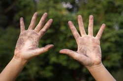 Unijna agencja pisze o wyzysku ukraińskich dzieci w Polsce