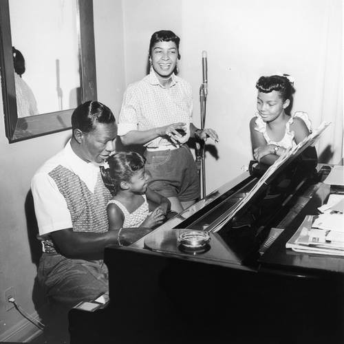 Mała Natalie Cole ze swoją muzyczną rodziną