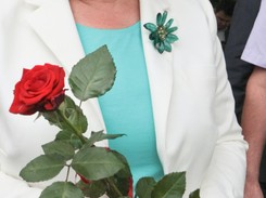 Dobry styl rodzi się w bólach? Drobiazg 'położył' kreację Beaty Szydło