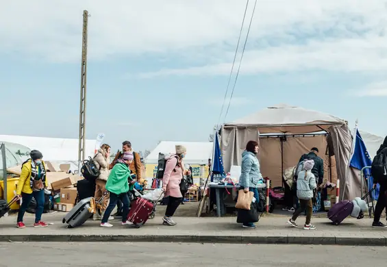 One uciekają od wojny, oni szukają żony. "W sposób nieludzki wykorzystują ich trudne położenie"