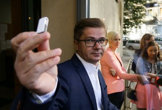 Prokuratura ma już nośnik z aneksem do raportu WSI. Przyniósł go naczelny 'Wprost'