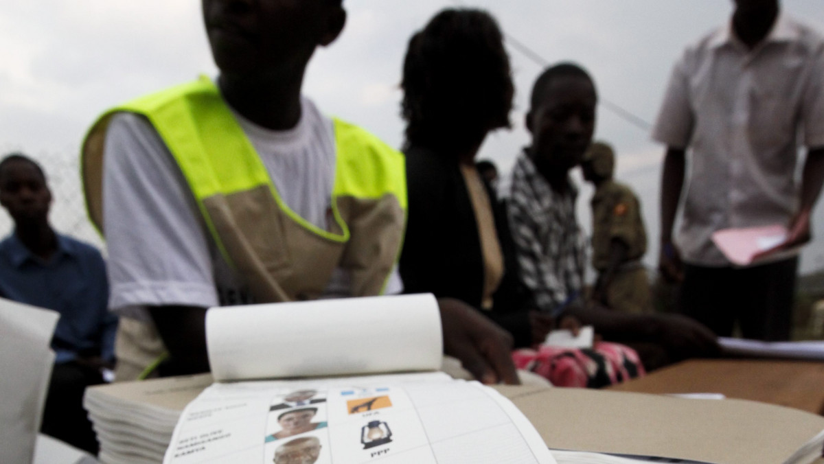 Wybory, w których około 14 mln uprawnionych do głosowania mieszkańców Ugandy miało zadecydować o obsadzeniu stanowiska prezydenta i składzie parlamentu, cieszyły się dużą frekwencję - poinformowała główna komisja wyborcza.