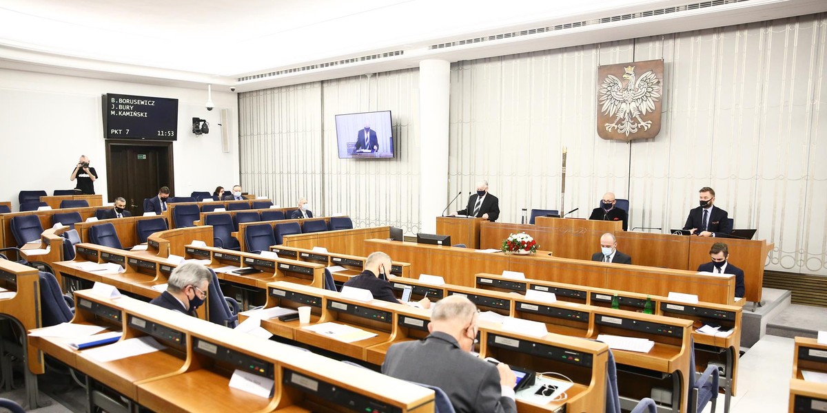 Senatorowie chcą zmian w ustawach emerytalnych zgłoszonych przez rząd.