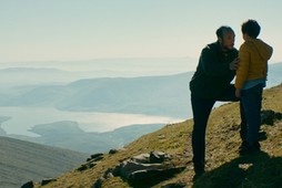 „Behind the Mountains w reżyserii Mohameda Ben Attii zobaczymy w sekcji „Na granicy