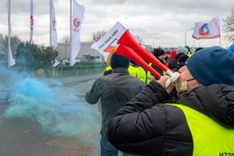 Pracodawcy będą tak ułatwiać związkom strajki w firmach. Rząd szykuje nowe prawo