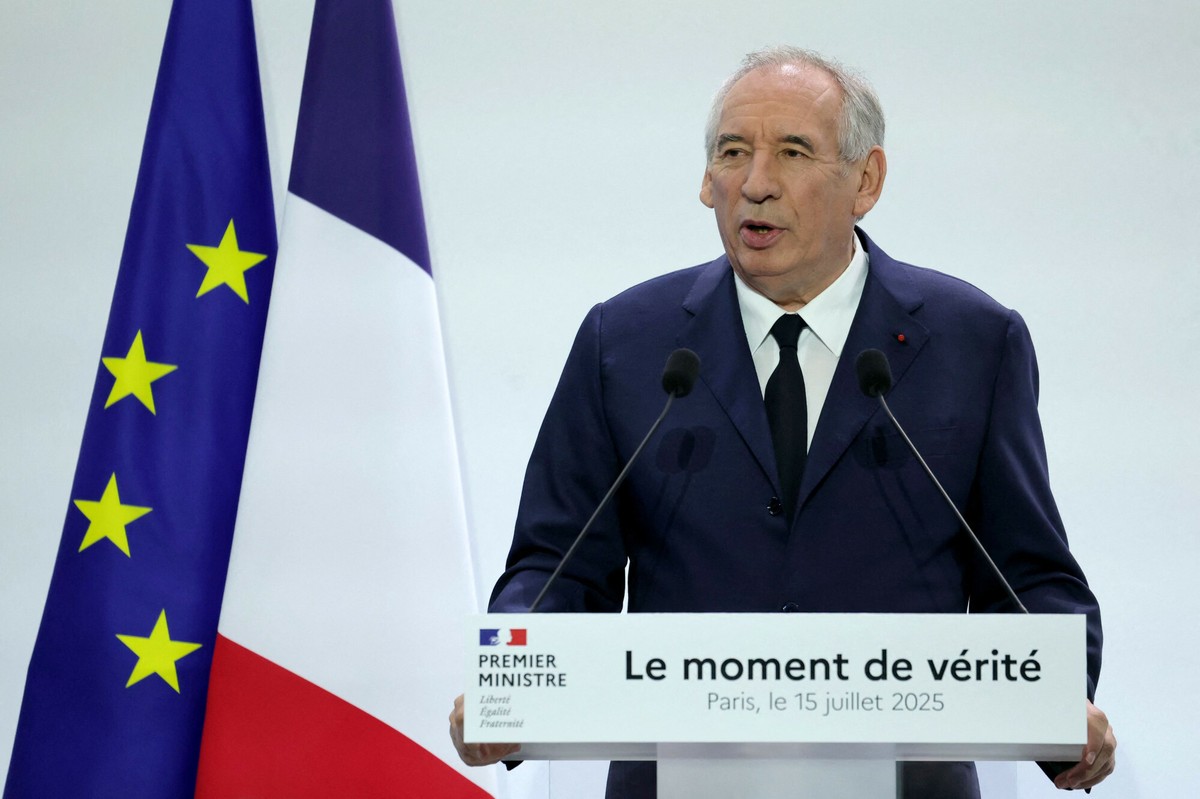 5 tys. euro na sekundę. Francja w tarapatach, premier chce likwidacji dni świątecznych