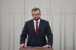 Minister rolnictwa: Piątka dla zwierząt jest dostosowaniem się do rozporządzenia UE [WYWIAD]