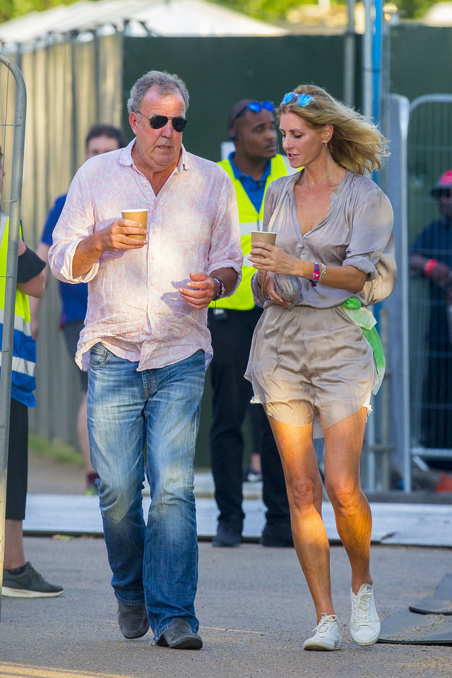 Jeremy Clarkson i Lisa Hogan