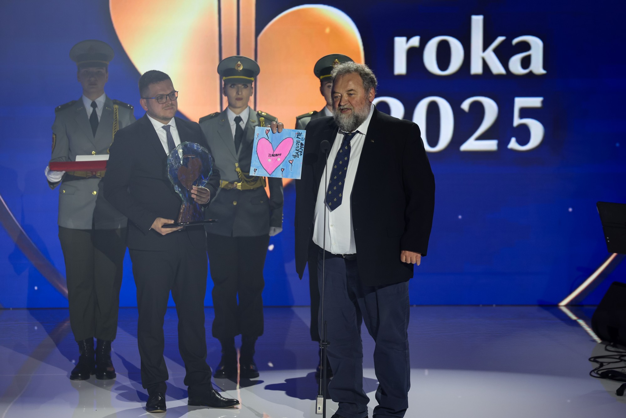 Vojenský čin roka 2025 odhalil dychberúce príbehy plné odvahy a obetavosti.