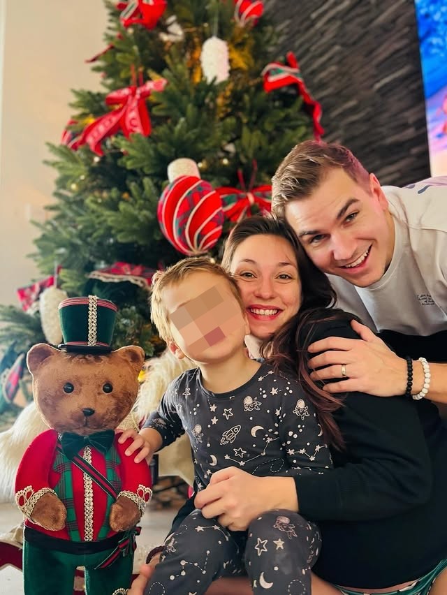 Český herec David Gránský s rodinkou. 