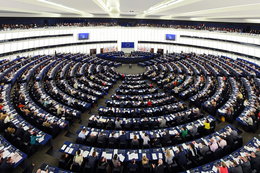 Nie będzie zielonego odwrotu. Parlament Europejski zgodził się na objęcie systemem ETS kolejnych sektorów