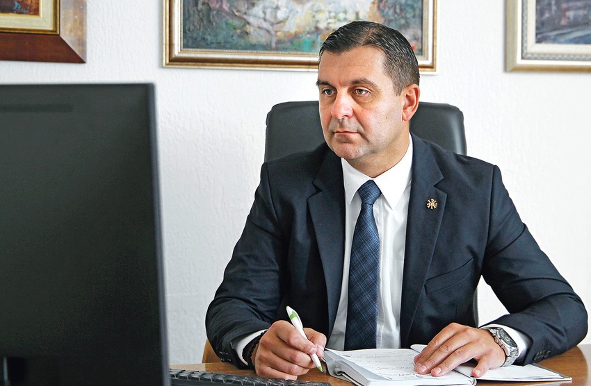 Nebojša Kocić: Apelujem na sugrađane da ne bacaju smeće u reku. Gabrovačka reka protiče kroz naš grad i, ako ona bude lepša, biće i nama lepše