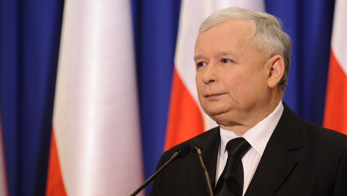 Prezes PiS Jarosław Kaczyński oświadczył, że głównym przesłaniem marszu planowanego na 13 grudnia będzie pamięć o stanie wojennym, a także kwestia współczesnych zagrożeń dla niepodległości Polski.