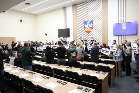Nakon decembarskih izbora skupština Beograda nije konstituisana iz tri pokušaja
