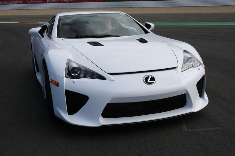 Lexus LFA