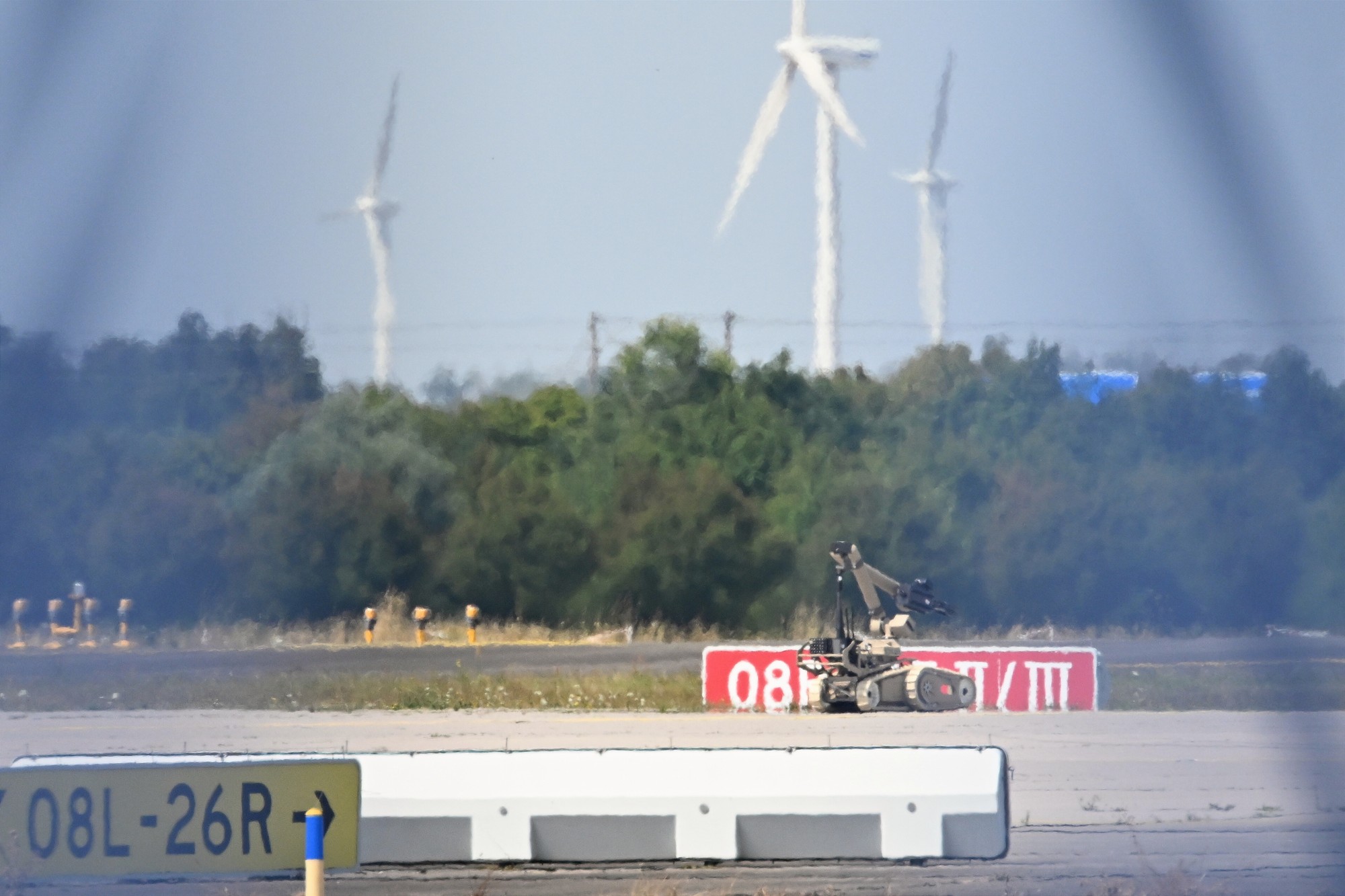 Severoatlantická aliancia (NATO) potvrdila, že v blízkosti ukrajinského lietadla na Letisku Lipsko/Halle bol spozorovaný dron.