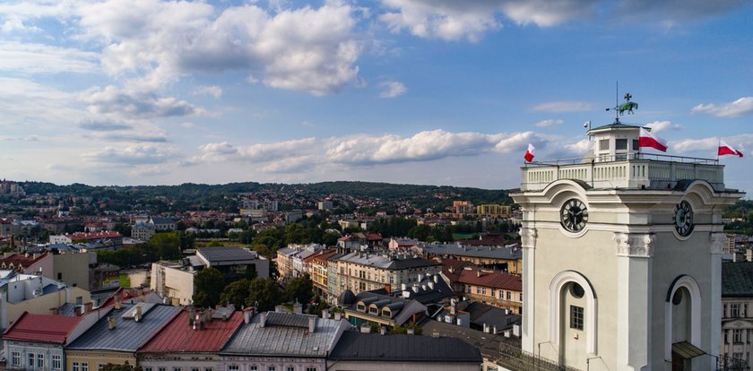 W Przemyślu zedrą z ciebie koszulkę. Zdjęcie z map Google hitem sieci