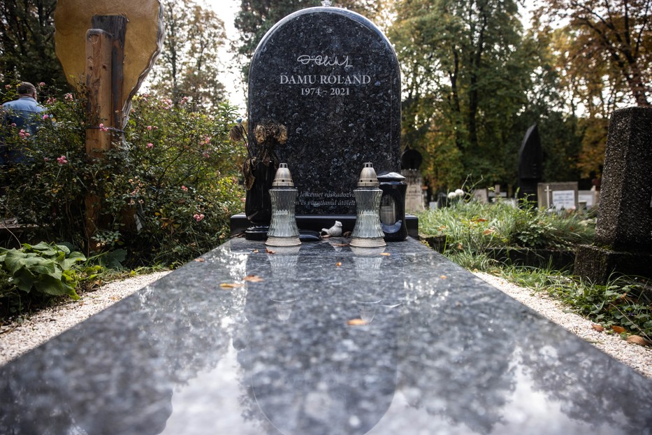 Damu Roland sírja Fotó: Blikk/ Zsolnai Péter