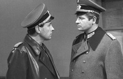 QUIZ "Stawka większa niż życie" . Dokończ cytat. Wydaje Ci się, że pamiętasz ten o kasztanach z placu Pigalle?