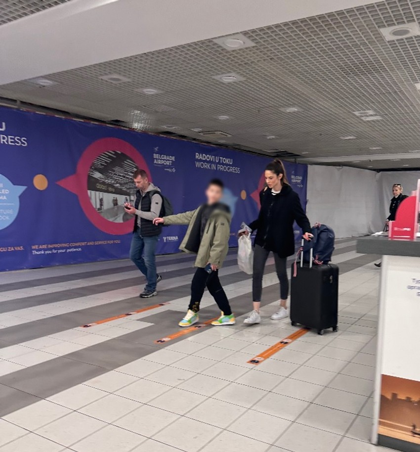 Danijela Dimitovska sa snimom Matijom duputovala iz Pariza