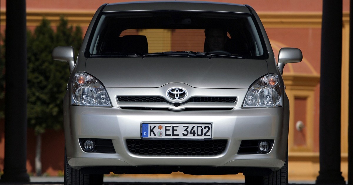 Toyota corolla verso ii