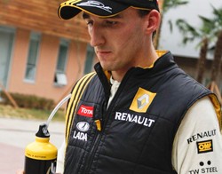Szef Renault: Kubica do maja nie wystartuje