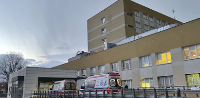 Trzy kobiety oskarżone o nękanie lekarki z Wrocławia. Przed jej domem postawiły obraźliwe transparenty