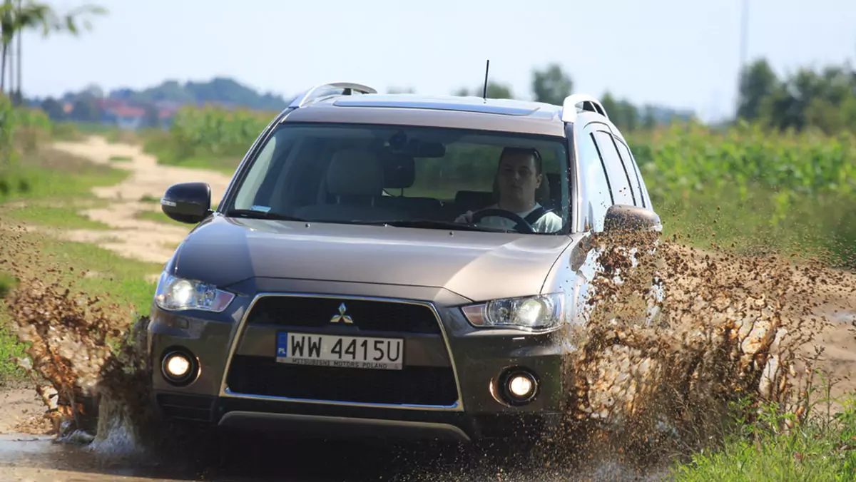 Mitsubishi Outlander: Duży, ładny...  terenowy?