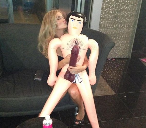 wieczór panieński Joanny Krupy / zdjęcie z profilu Joanny Krupy