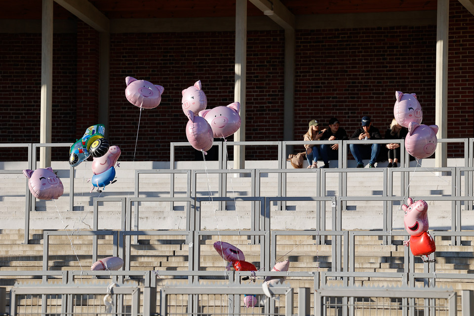 Baloniki w sektorze gości na Stadionie Olimpijskim