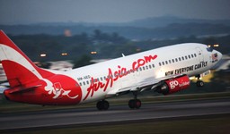 Trwa przeszukiwanie wraku AirAsia