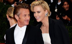 Najgorętsza para Hollywood: Charlize Theron i Sean Penn przestali się ukrywać! [ZDJĘCIA]