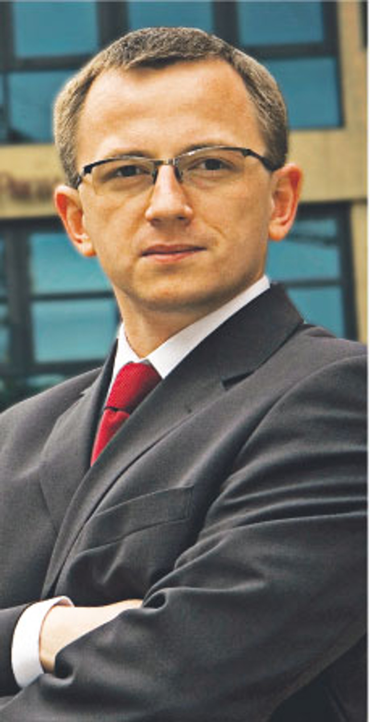 Za zakład uznaje się wykonywanie usług przez przedsiębiorstwo w drugim państwie za pośrednictwem osoby fizycznej przebywającej tam dłużej niż 183 dni w okresie 12 miesięcy – tłumaczy Tomasz Piekielnik Fot. Arch.