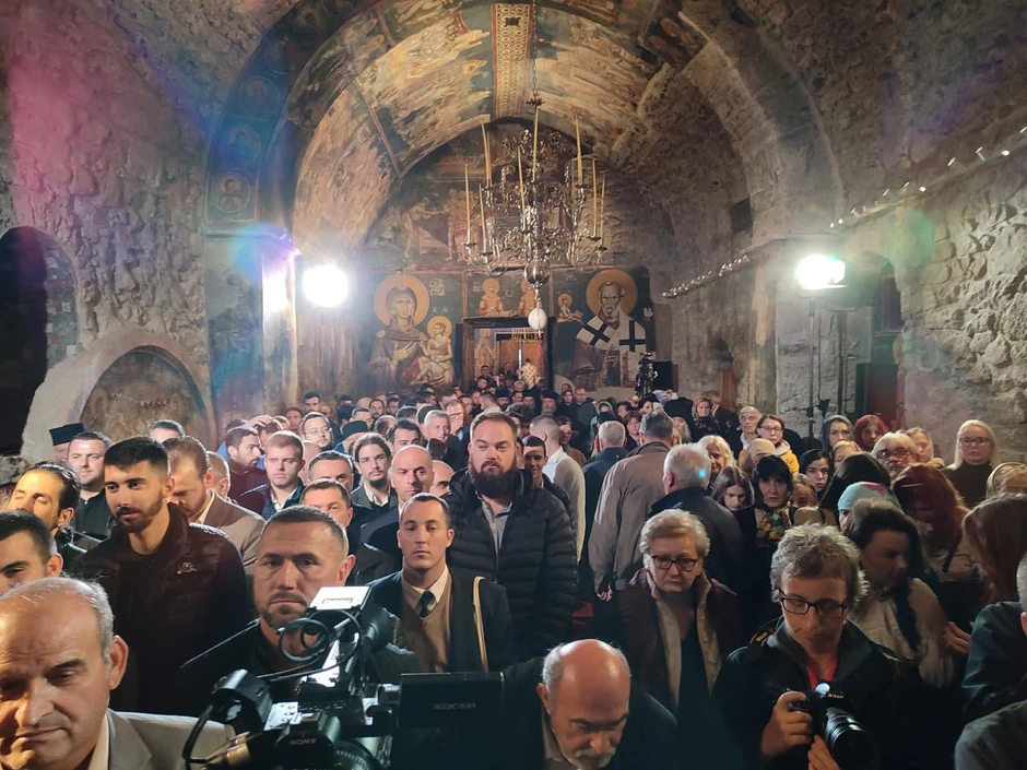 Ustoličenje patrijarha Porfirija u Pećkoj Patrijaršiji