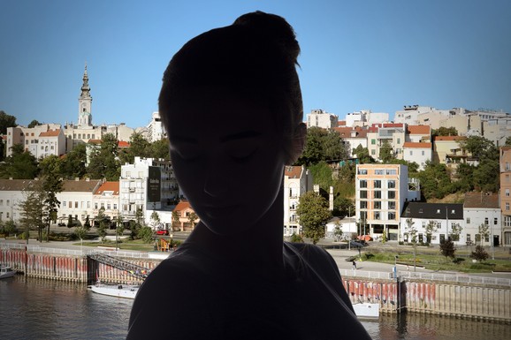 (FOTO) DA LI PREPOZNAJETE ŽENU SA SLIKE? Holanđanin godinama
