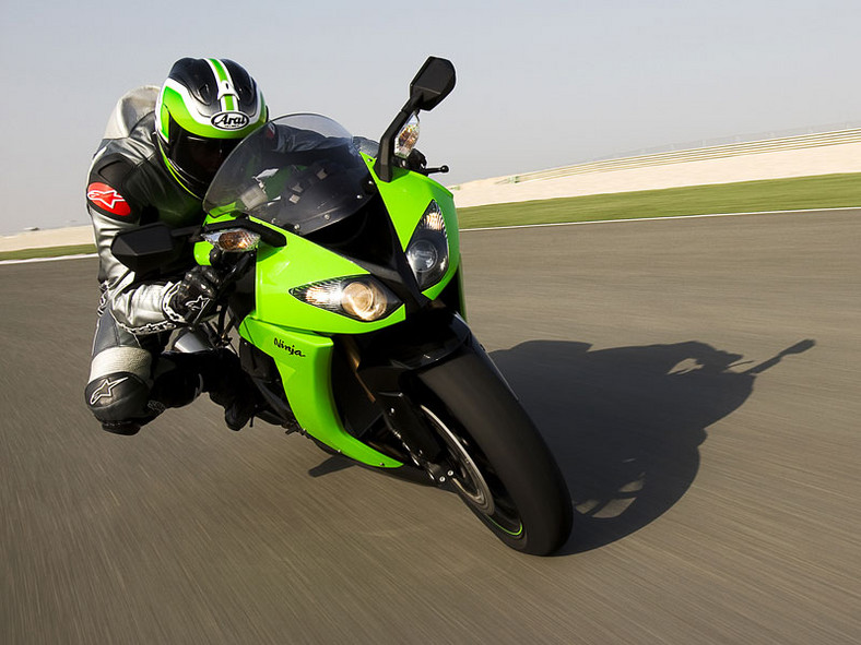 Kawasaki ZX-10R Ninja 2008 – „tylko” 200 koni (+ wideo)